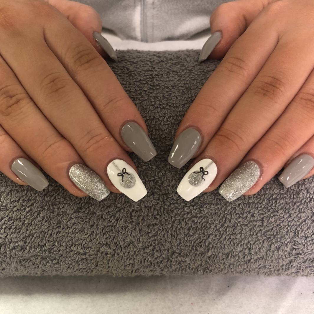 Grey and silver seasonal nail design